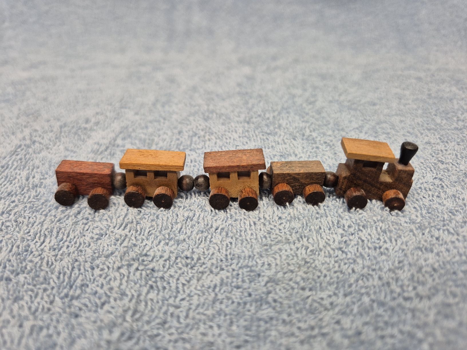 Tutte le decorazioni: Miniatur Holzeisenbahn – Usato da Rüthi (Rheintal) venduto da Gtech85