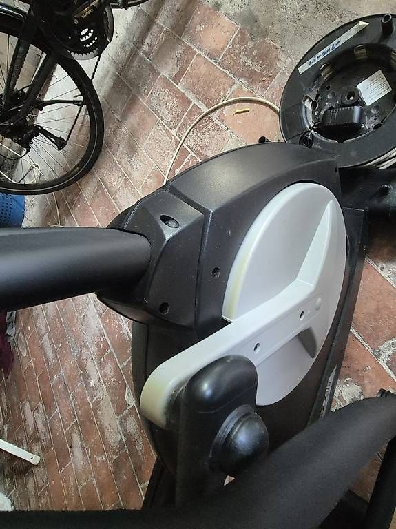 Maxxus Hometrainer: Klappbarer Crosstrainer MAXXUS CX4.3f Ellipsentrainer – Usato da Basel venduto da alaubi 4