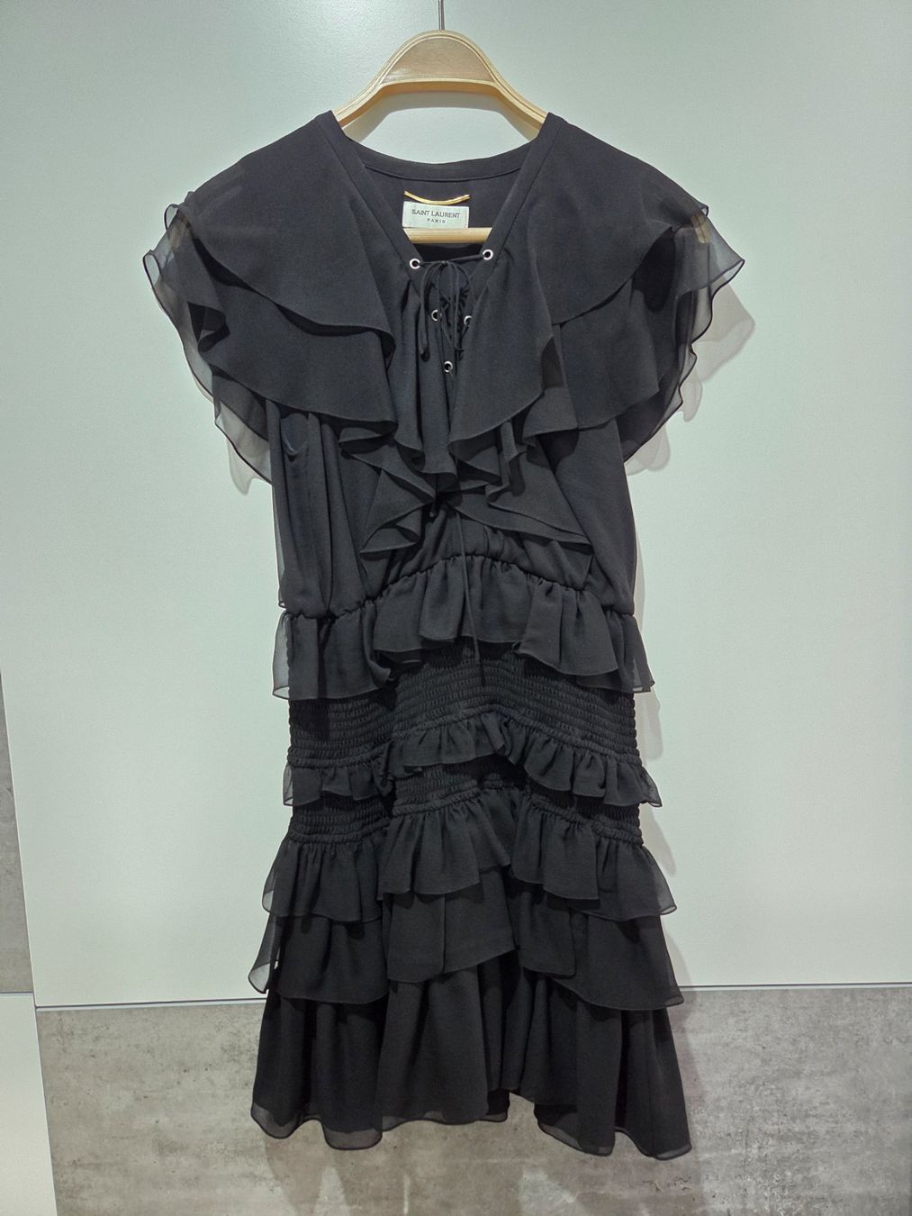 Saint Laurent Vestiti: Saint Laurent Kleid, Gr. S – Nuovo (secondo la descrizione) da Luzern venduto da Gabriella1011 2