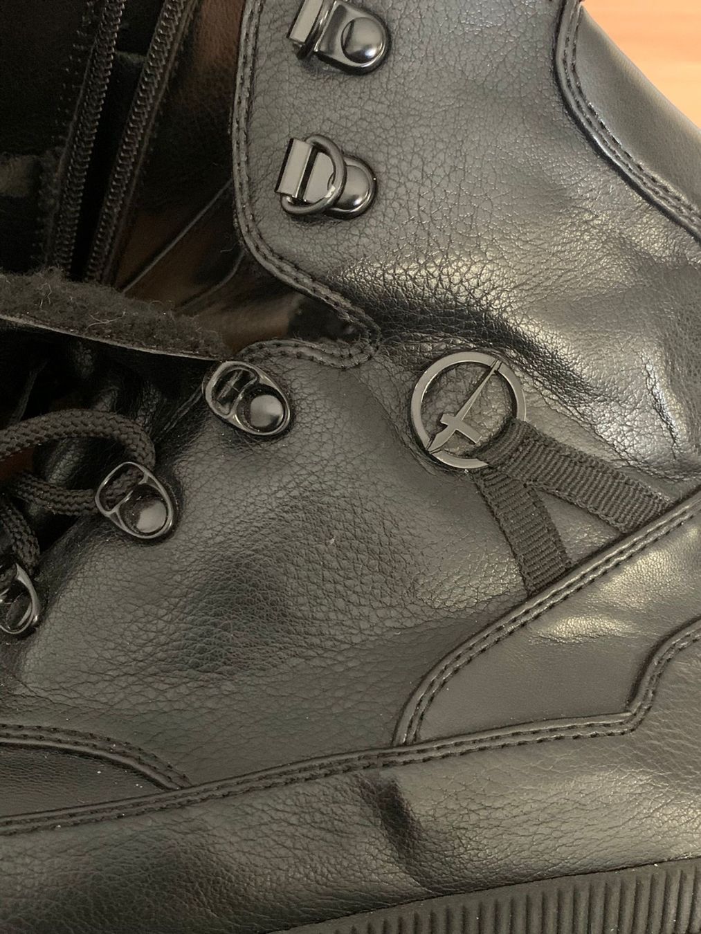 Tamaris Scarpe da donna: Stiefel Tamaris schwarz 41 – Usato da Nussbaumen AG venduto da HelenaDavid1910 7