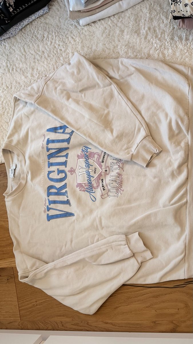 Maglioni & Felpe: 6 Pullover zu verkaufen, Grösse S-M – Usato da Nidau venduto da nin_5gk2 4