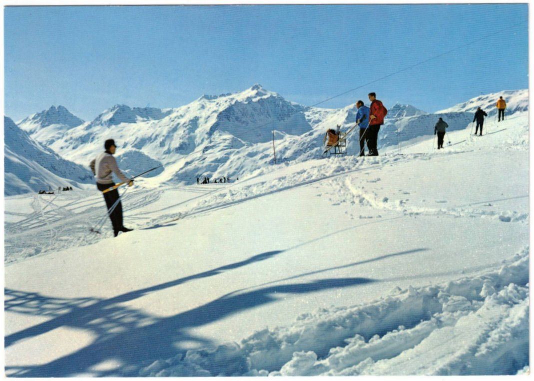 Cartoline postali: Dieni - Skilift Cuolm--Val – Usato da Binningen venduto da Mountainrider