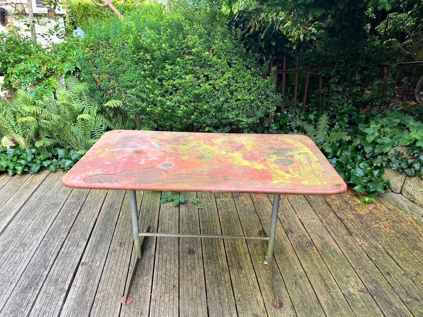 Tische: Vintage Gartentisch – Gebraucht aus Bern von simstar