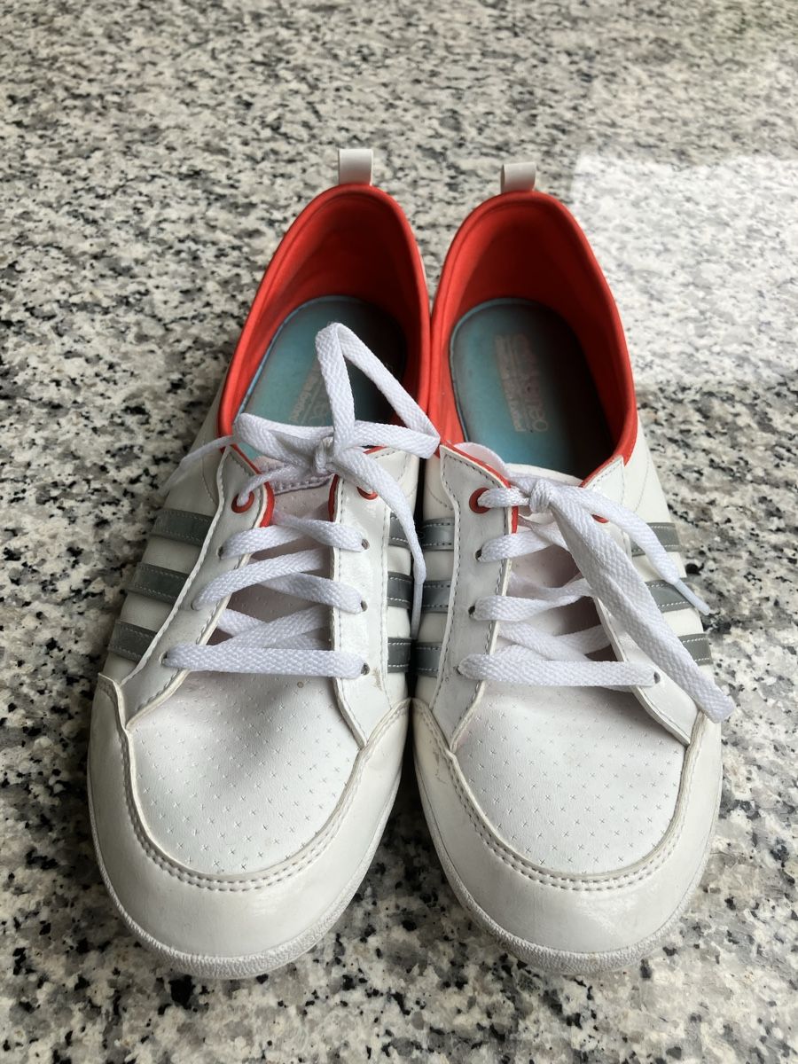 Adidas Damenschuhe: Damen Schuhe Grösse 41 – Gebraucht aus Werthenstein von LEGE77