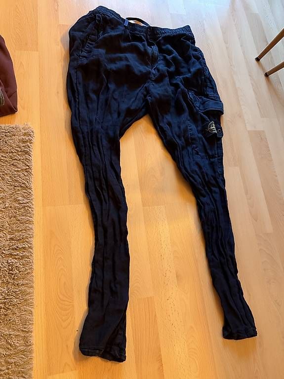 Pantaloni: Linenhosen von Stone Island – Usato da Alchenflüh venduto da selina077 1