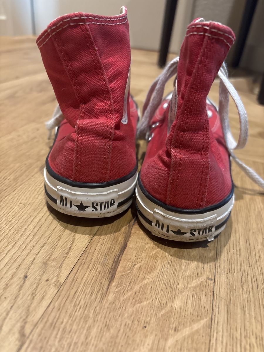 Converse Scarpe da donna: Rote Converse Chucks, Gr. 36 – Usato da Dottikon venduto da Skyylark 2
