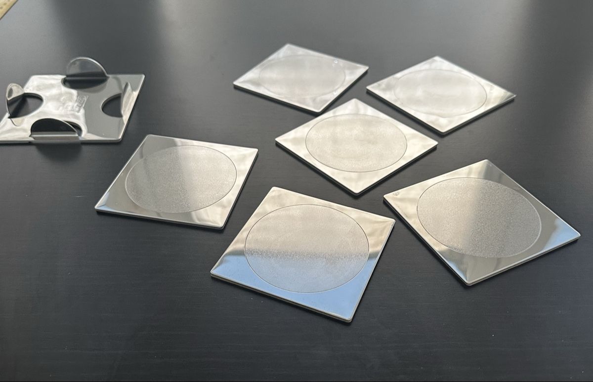 Untersetzer: 6 Edelstahl Glasuntersetzer mit Halter – Gebraucht aus Münsingen von Innchen 1