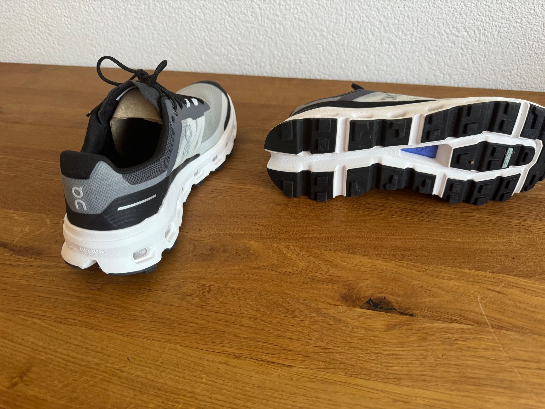 On Scarpe da donna: On Schuhe Gr 38.5 – Nuovo (secondo la descrizione) da frauenfeld venduto da tia01 3