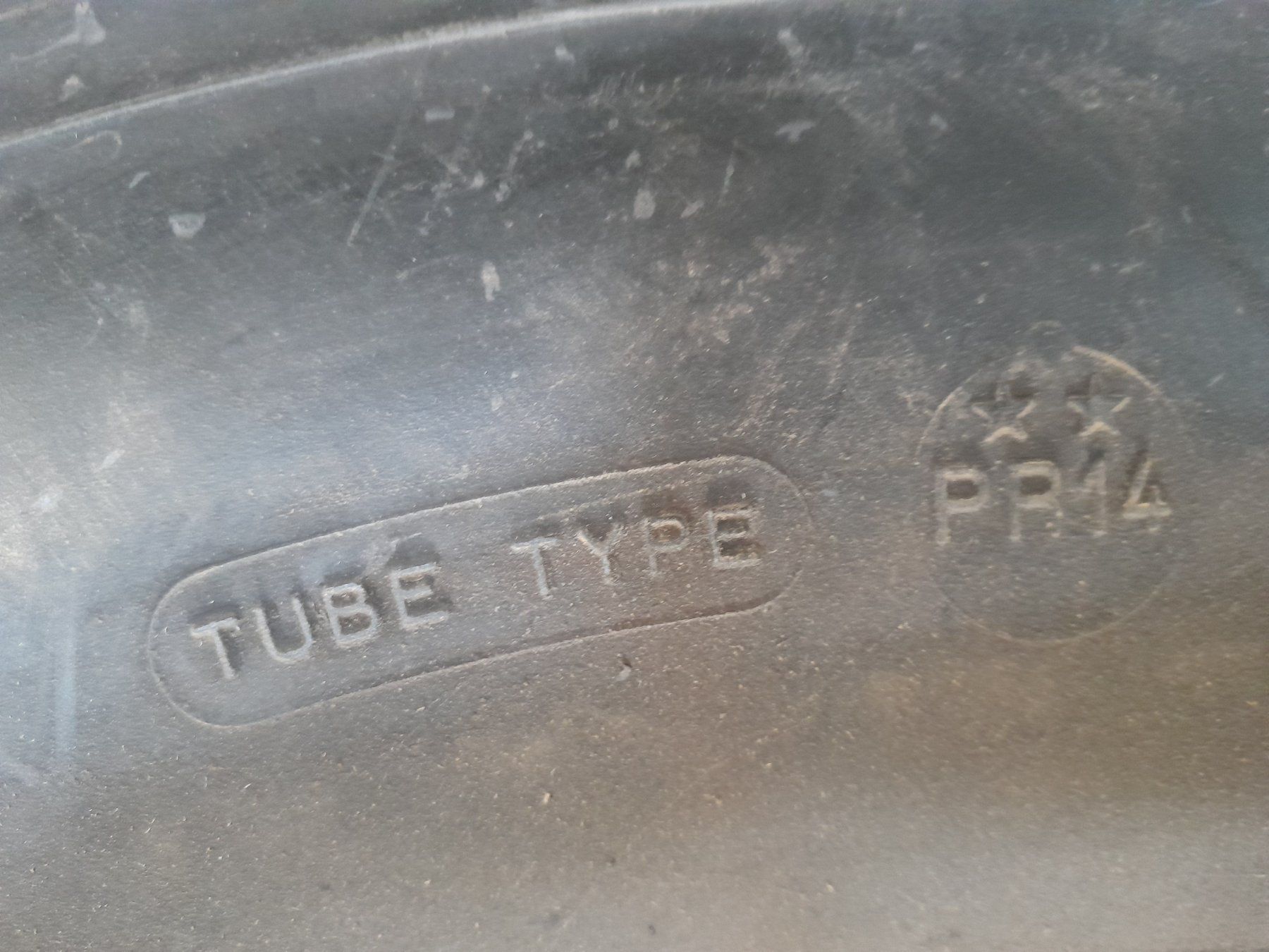Michelin Pneumatici & Ruote complete: 2x Michelin Reifen 9.00 - 20 – Usato da Nesslau venduto da Altherr12 3