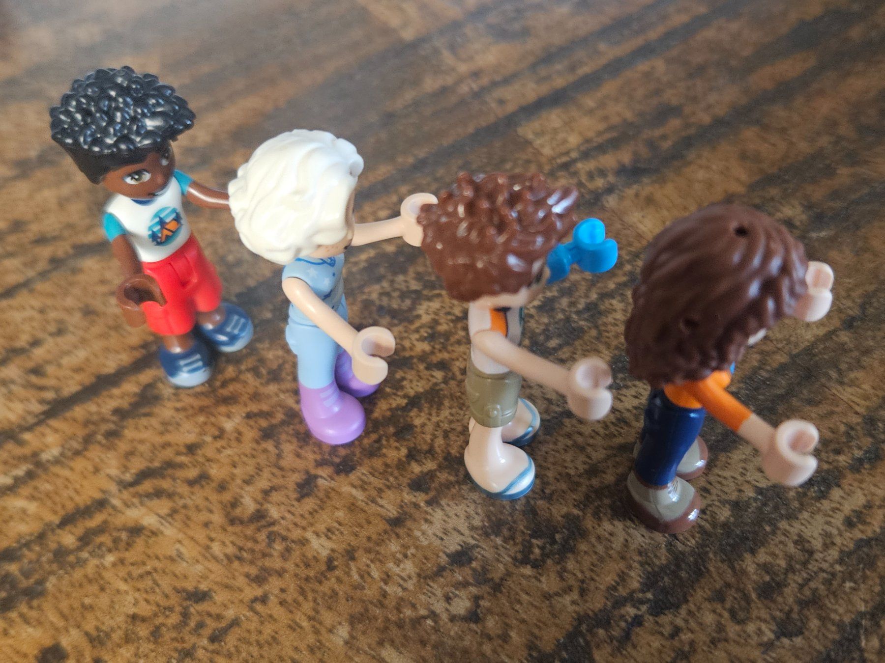 Lego Baukästen: lego friends lot de 4 figurines. – Gebraucht aus Confignon von Ecrofigs 3