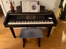 Yamaha Clavinova CVP-208 Digitalpiano gebraucht dunkel