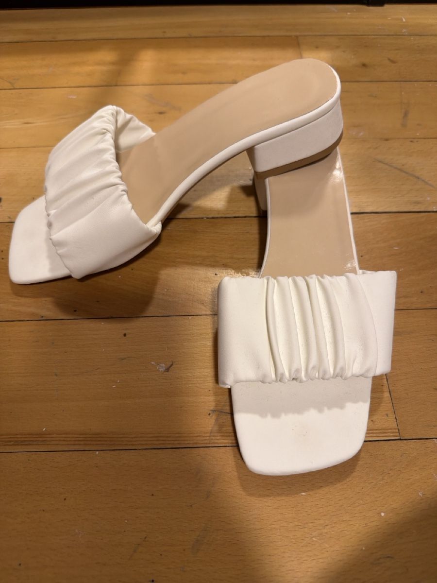 Scarpe da donna: Neue Damen Sandaletten weiss mit Blockabsatz – Nuovo (secondo la descrizione) da zürich venduto da resagrev