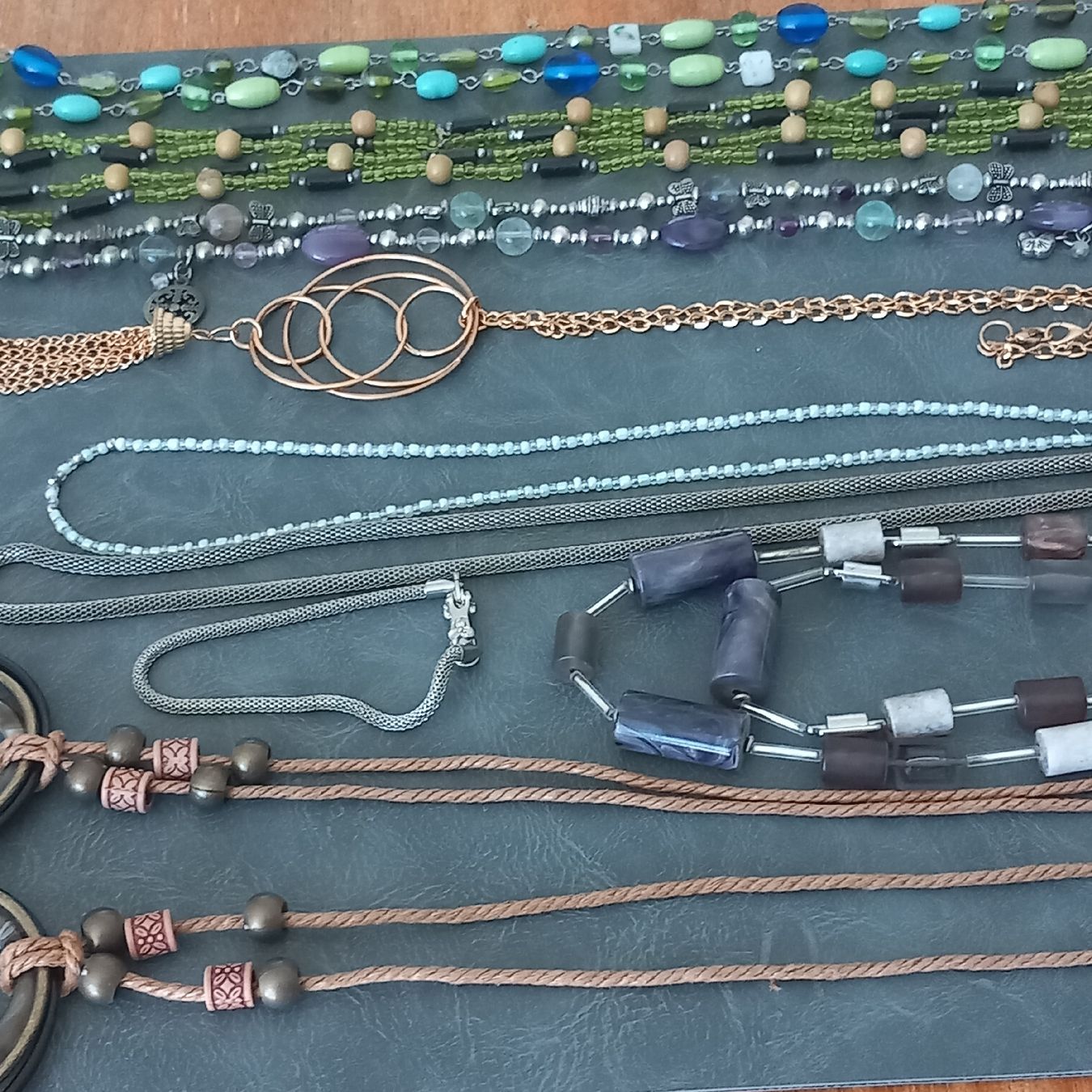 Altri gioielli: Konvolut: Mode Schmuck Halsketten – Usato da Aegerten venduto da gismolini 2