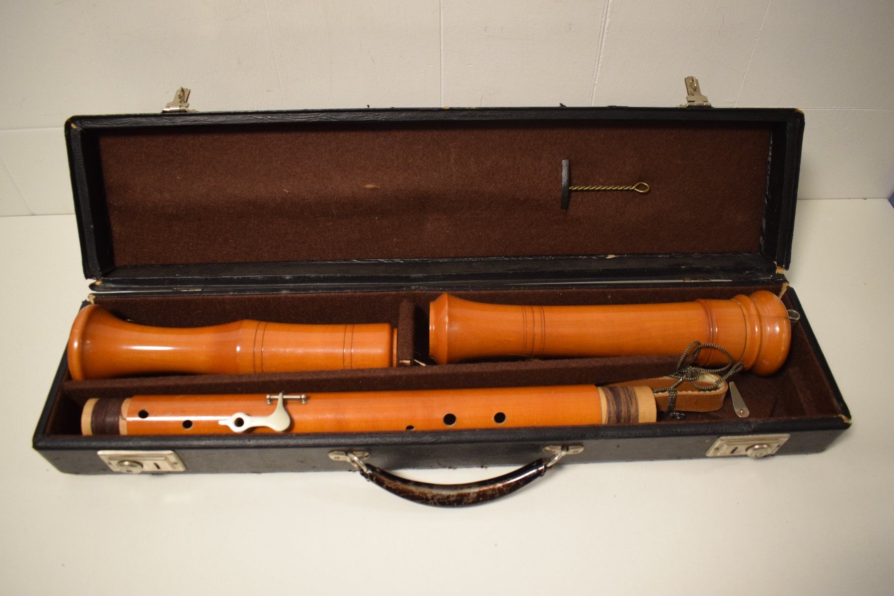 Strumenti musicali: Grosse Holzflöte – Usato da Zürich venduto da Brockito