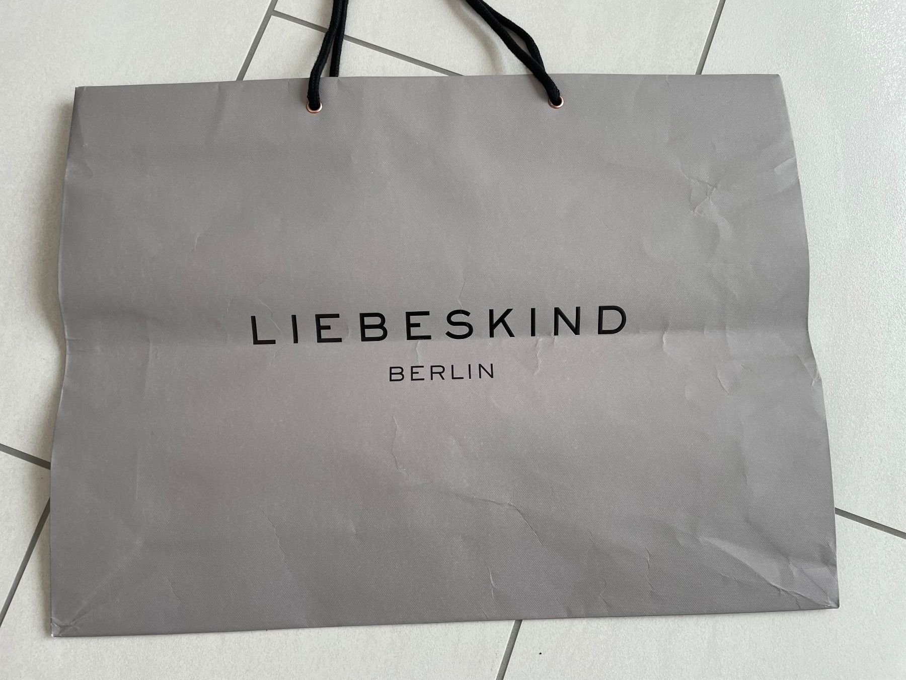 Liebeskind Borse da donna: Leder Damentasche Liebeskind Berlin – Usato da Rüti ZH venduto da kar_xx9l 5