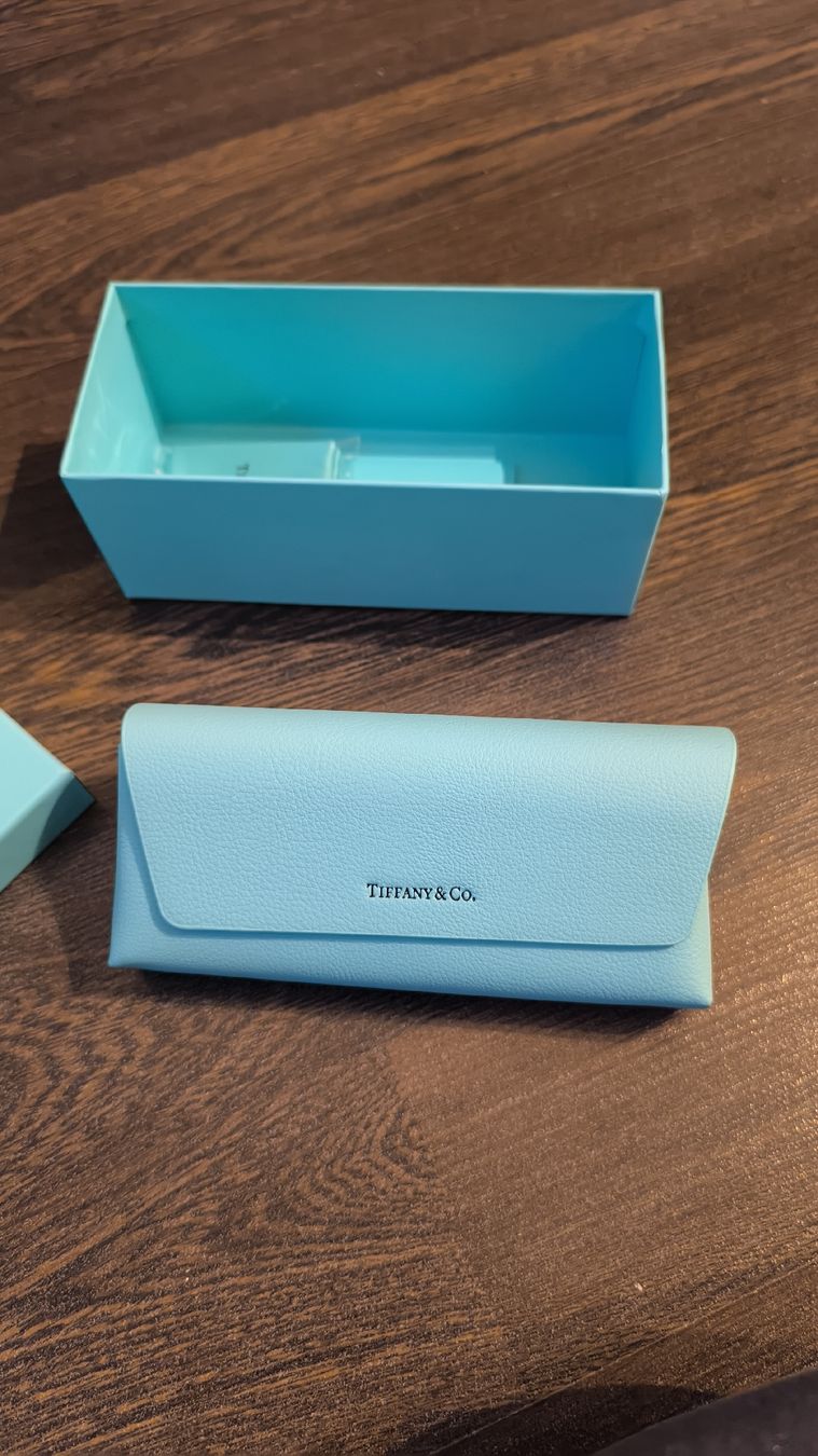 Altro in  Abbigliamento & Accessori: Tiffany Brillenetui  – Nuovo e nell'imballaggio originale da Ossingen venduto da kro_nrz6 2