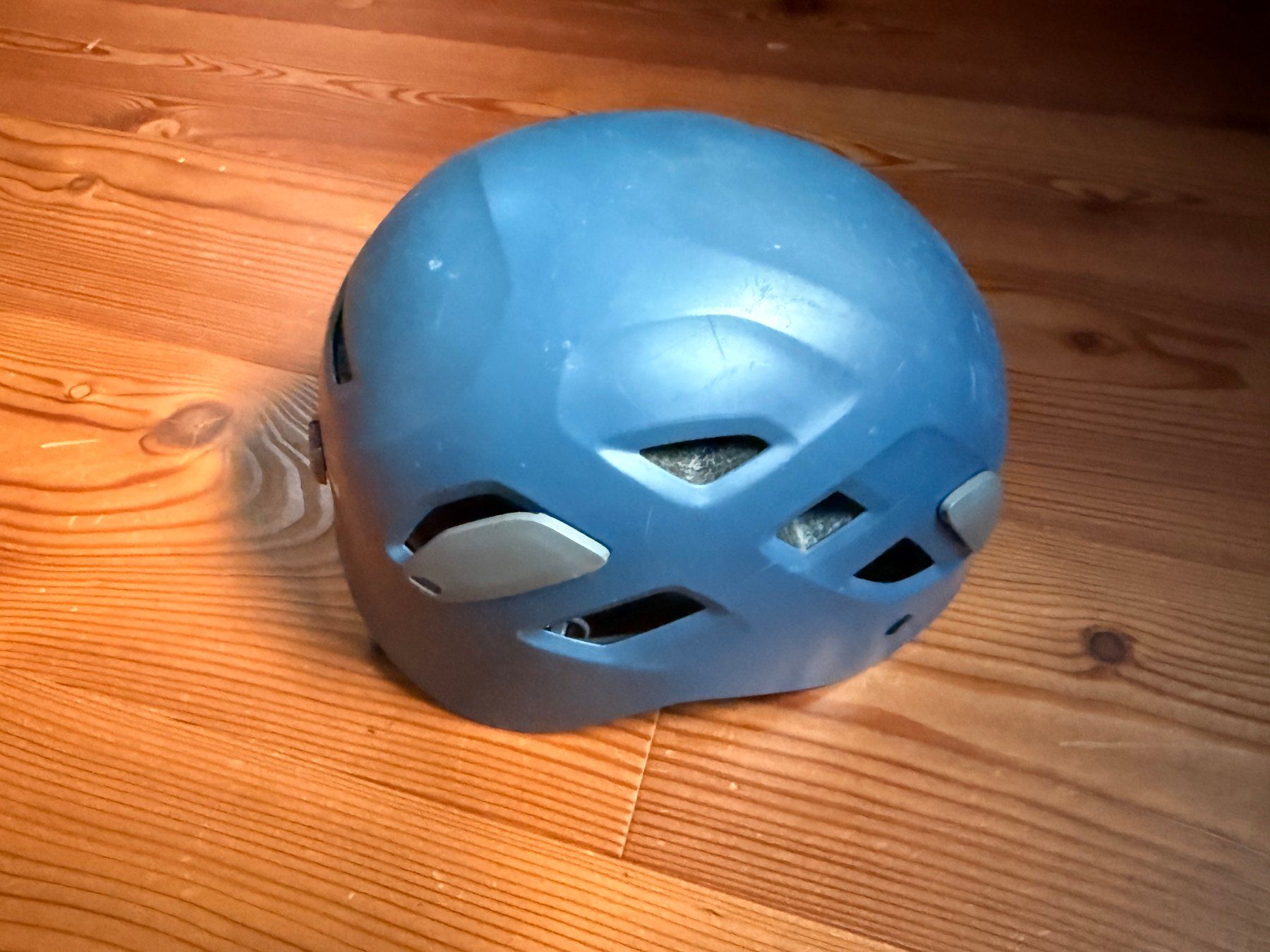 Black Diamond Caschi: Kinder Kletterhelm Black Diamont – Usato da Trin Mulin venduto da brisi3 2