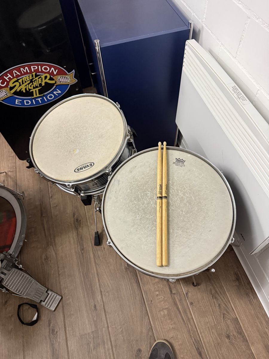 Strumenti musicali: Remo Power Beat Schlagzeug Set Kinder – Usato da Sempach venduto da CU2times 3