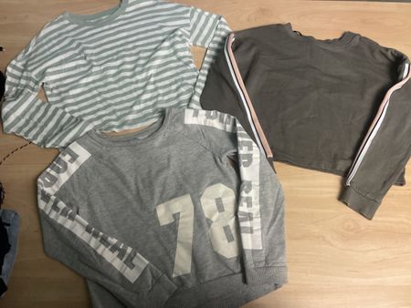 3 H&M Sweatshirts/LangarmshirtGr. 134/140