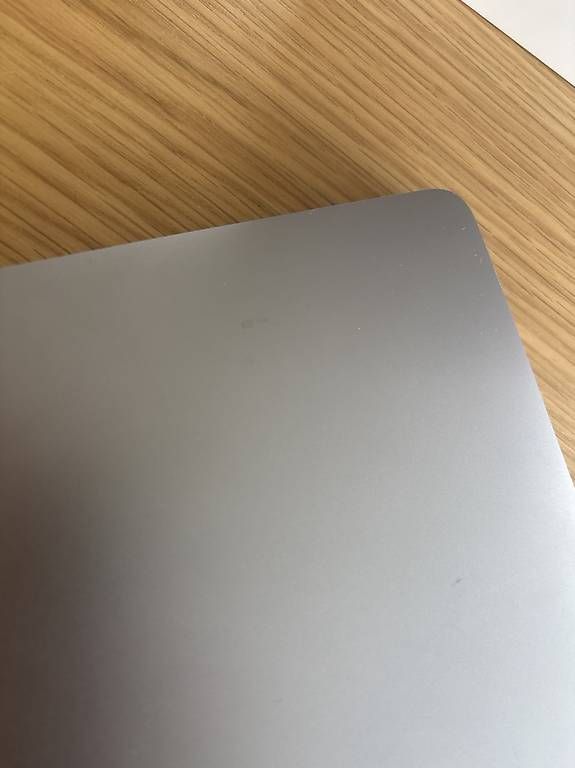 Apple Notebook: MacBook Pro 13" (2017) 500GB A1706 – Usato da Zürich venduto da car_9sdb 3