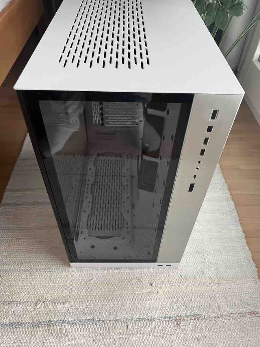 Lian Li Gehäuse: Lian Li PC Gehäuse weiss inklusive Phanteks GPU Bracket – Gebraucht aus Niederhasli von hidrosis 6