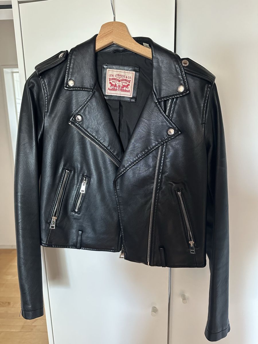 Levi's Giacche: Levi’s fake leather biker jacket – Usato da Zürich venduto da alz_9sgv