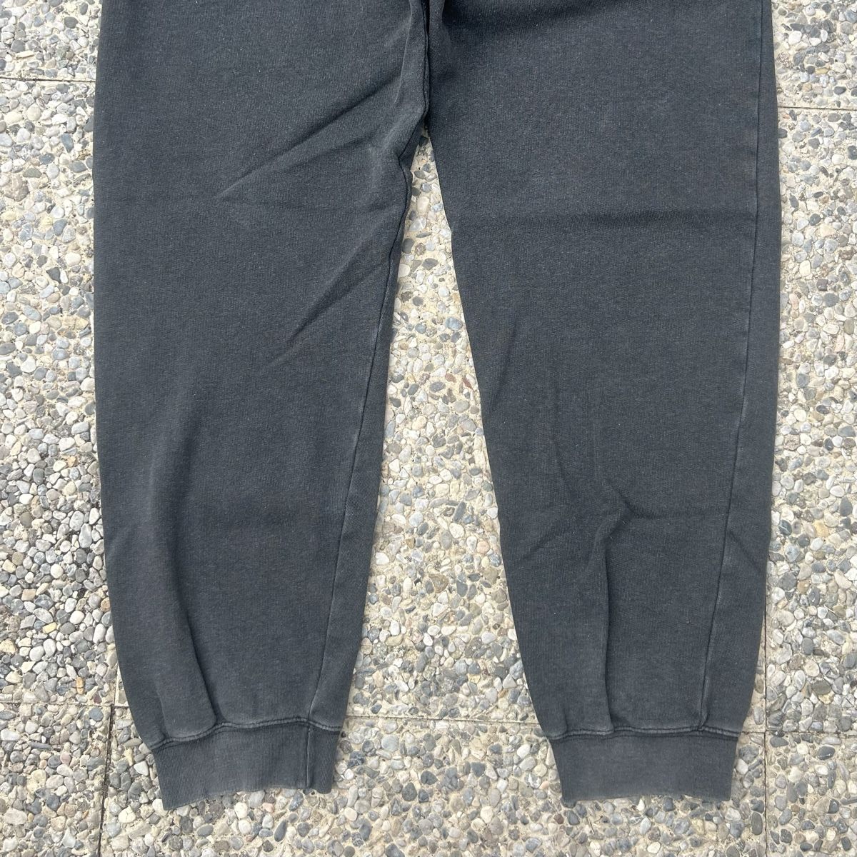 Reebok Pantalons: Vintage Reebok Gray sweatpants  – D'occasion à brent par fukusapes 6
