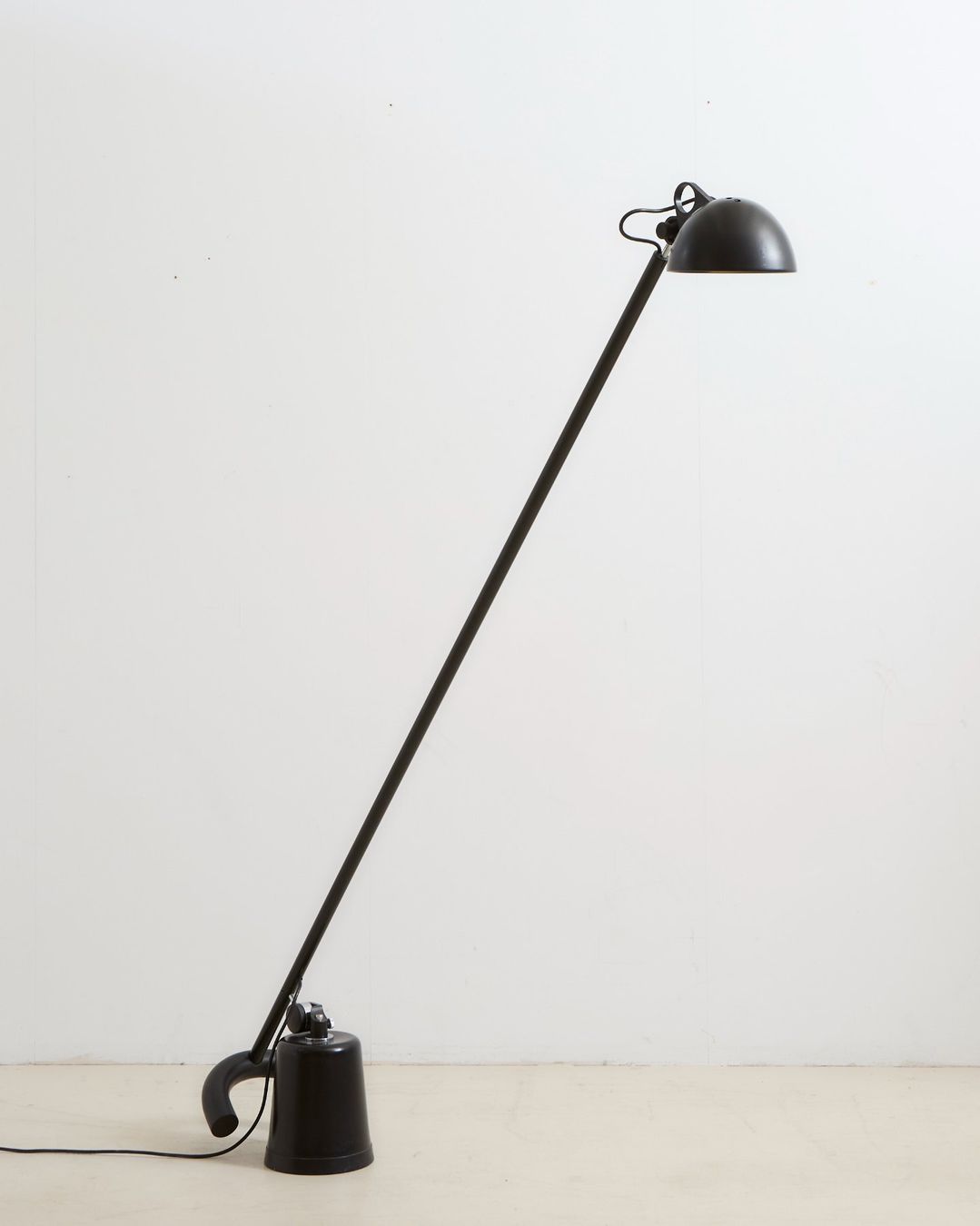 Lampade: Designer Stehlampe von Martinelli Luce – Usato da Zürich venduto da kioskio_zh