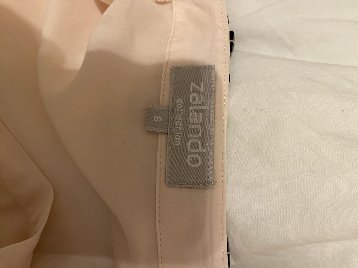 Camicette: Damen Blse von ZALANDO gr.S – Usato da Pfungen venduto da Sheki56 4