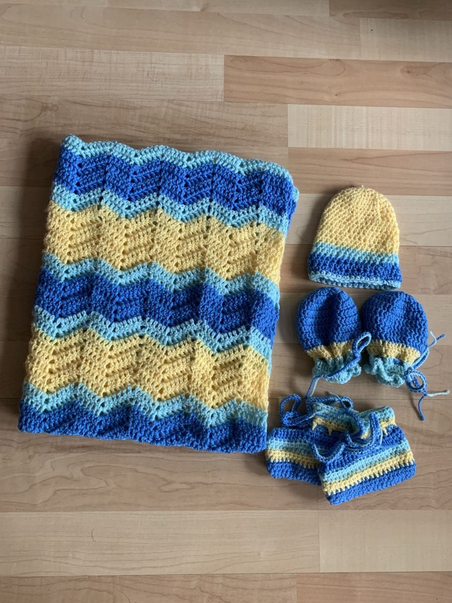 Kleiderpakete & -sets: HÄKELSET FÜR BABY – Neu (gemäss Beschreibung) aus Küttigen von sailormars
