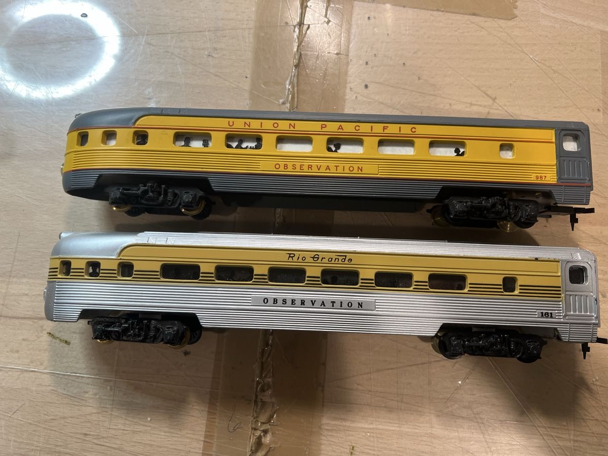 Modellini di ferrovie: US Personenwagen  – Usato da Dübendorf venduto da Troggy