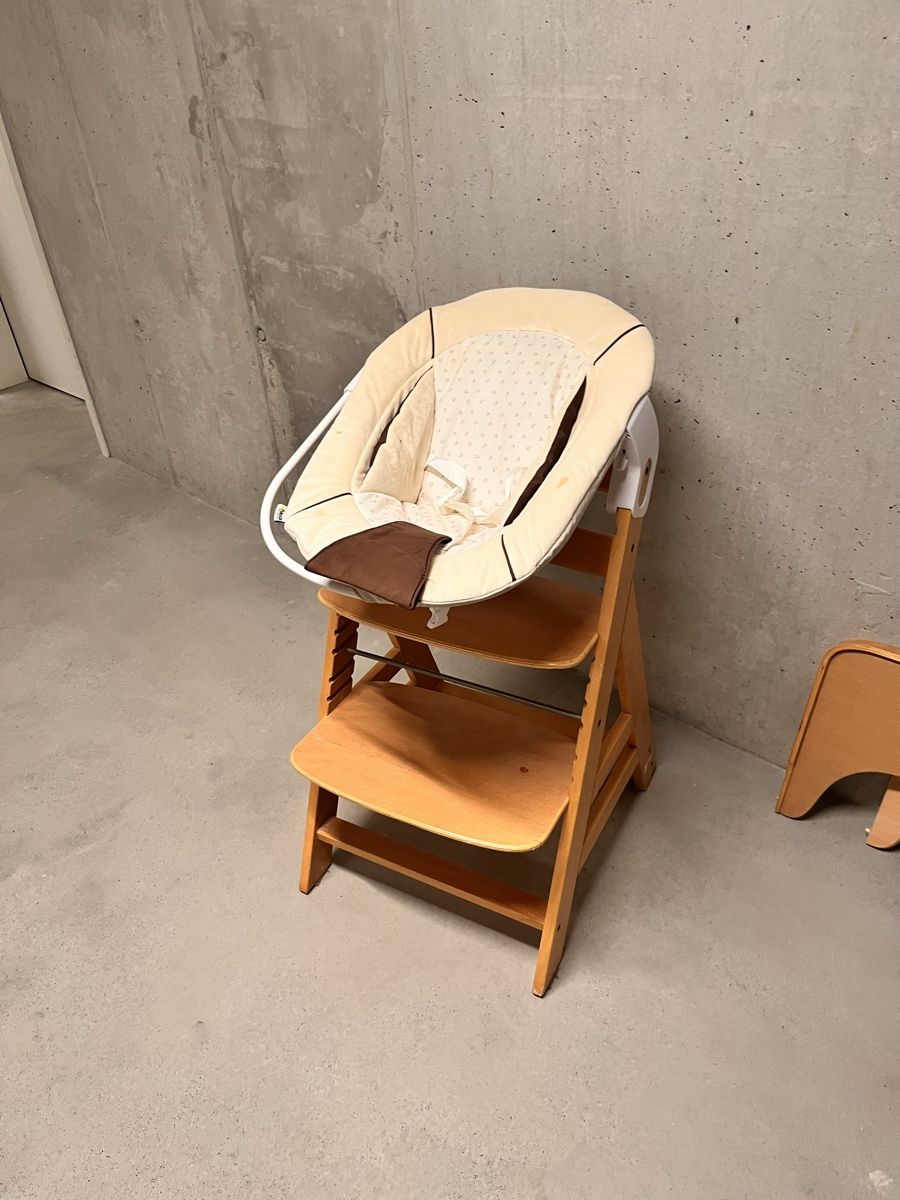 Hauck Seggioloni: Hauck Kinderstuhl  – Usato da Rapperswil SG venduto da clemi81 2