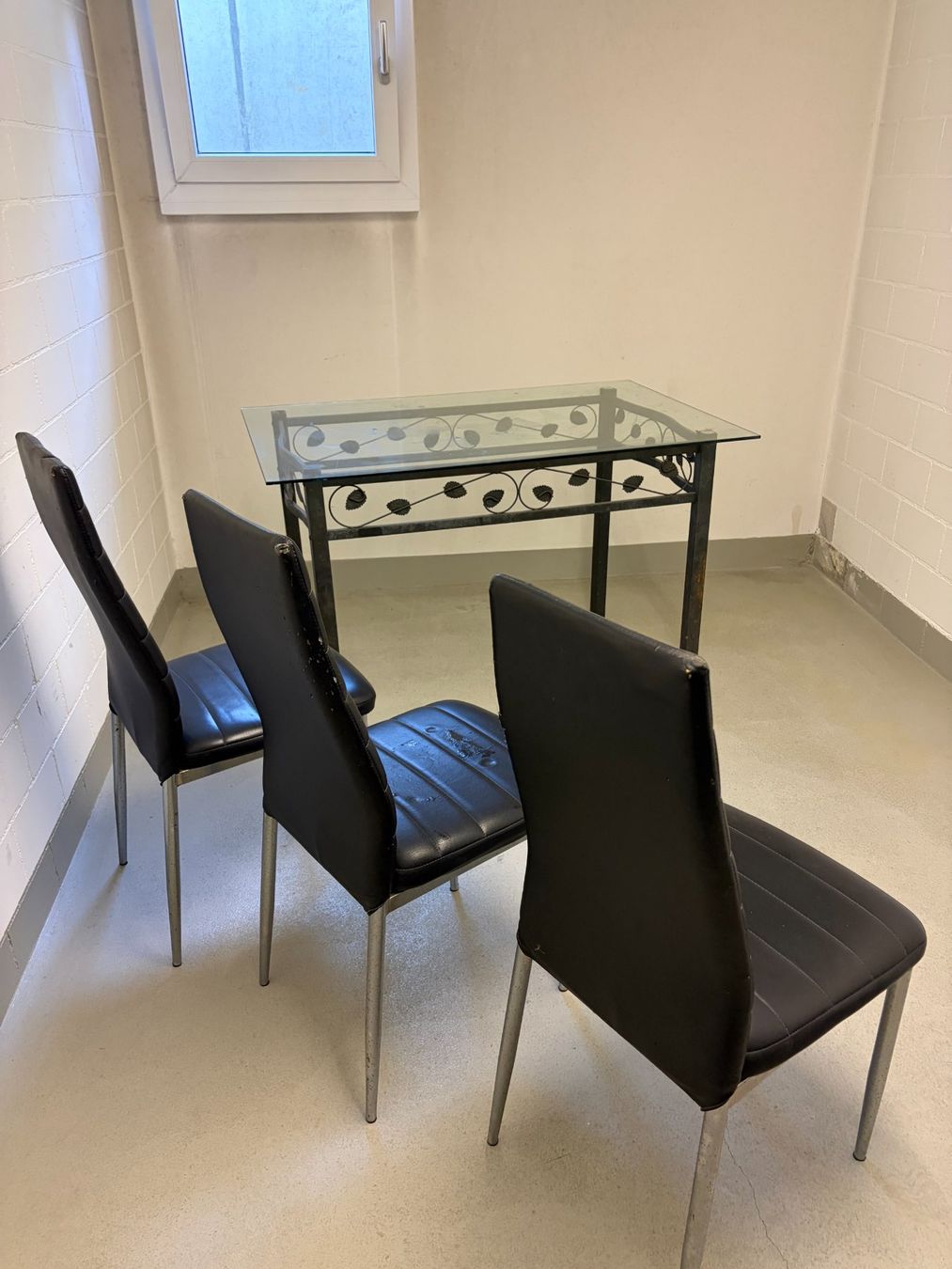 Tavoli: Balkon/Gartentisch – Usato da Freienstein venduto da Noodaeng 2