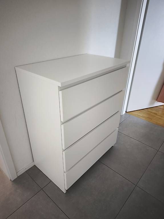 Cassettiere: Commode malm 4 tiroirs – Usato da Bussigny venduto da and3188