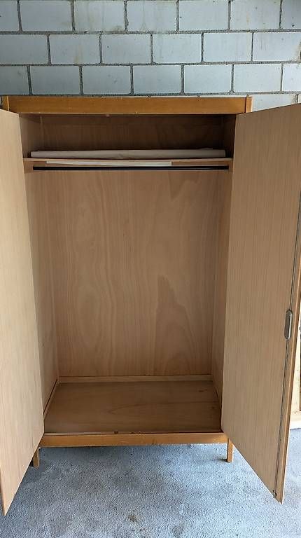 Schränke: Sehr Alter Schrank  – Gebraucht aus Steinen von paulo14 1