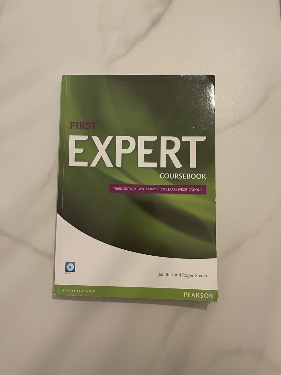 Livres: First Expert Coursebook – Neuf (Voir description) à St. Gallen par absky