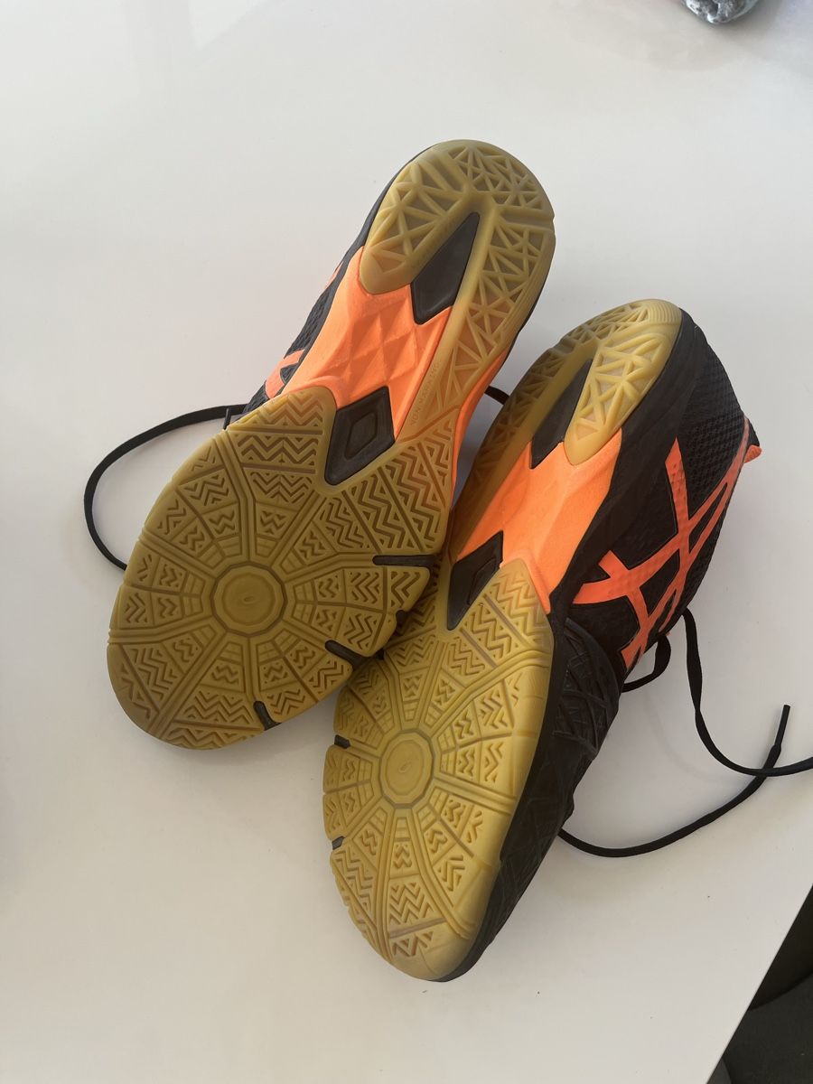 Asics Herrenschuhe: Asics-Badminton Schuhe – Neu (gemäss Beschreibung) aus Oensingen von catching-donuts 2