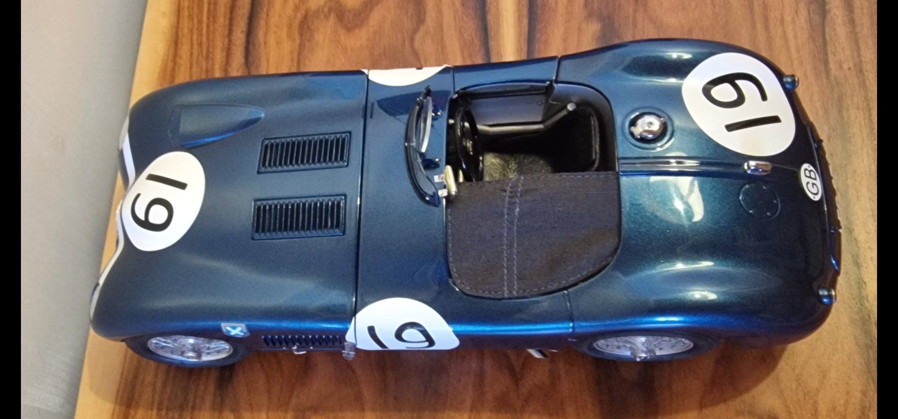 CMC Modellautos: CMC 1:18 Jaguar C-Type #19 – Gebraucht aus Rüti b. Büren von tempo50 4