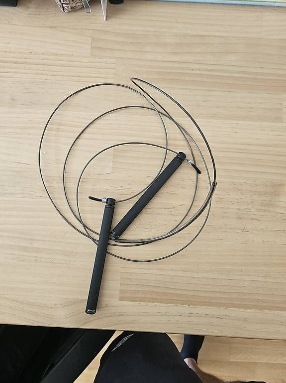 Corde per saltare: Speedrope / Springseil von Corength – Usato da Zürich venduto da Kohlo