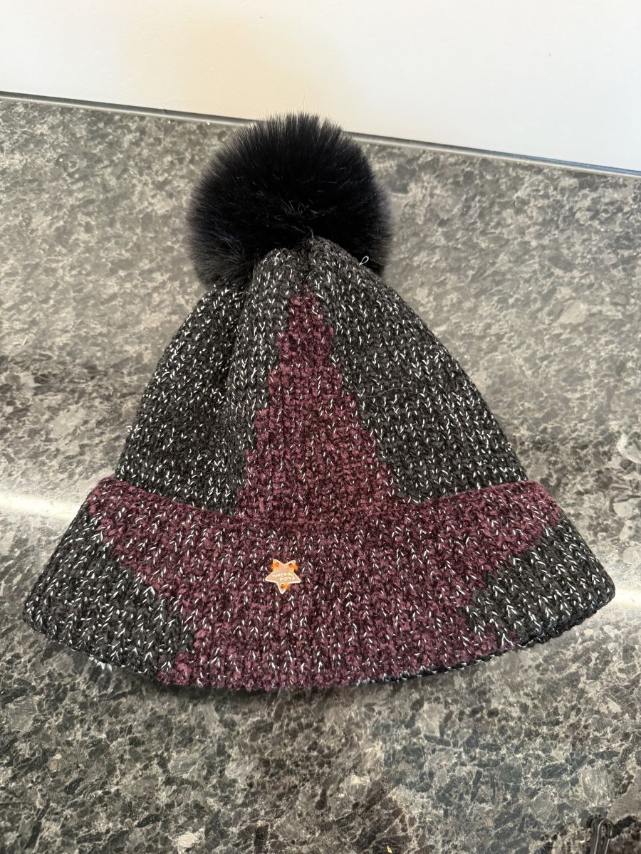 Altro in  Abbigliamento & Accessori: Neue Winterkappe – Nuovo e nell'imballaggio originale da Goldingen venduto da Wibli96