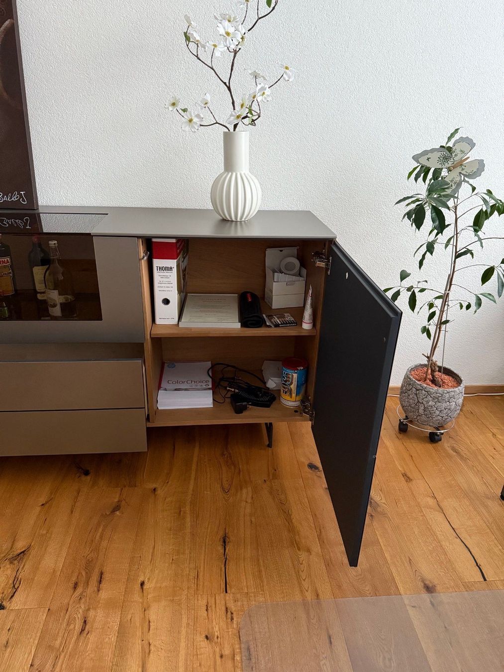 Pfister Mobili TV: Valnatura Sideboard Lovis – Usato da Neukirch (Egnach) venduto da Drughino 5