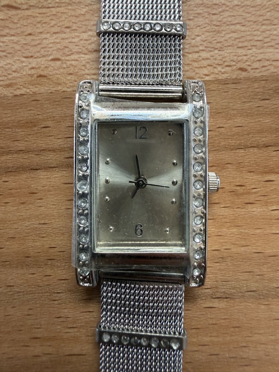 Montres: Armbanduhr – Neuf (Voir description) à Grenchen par Bastet007 3