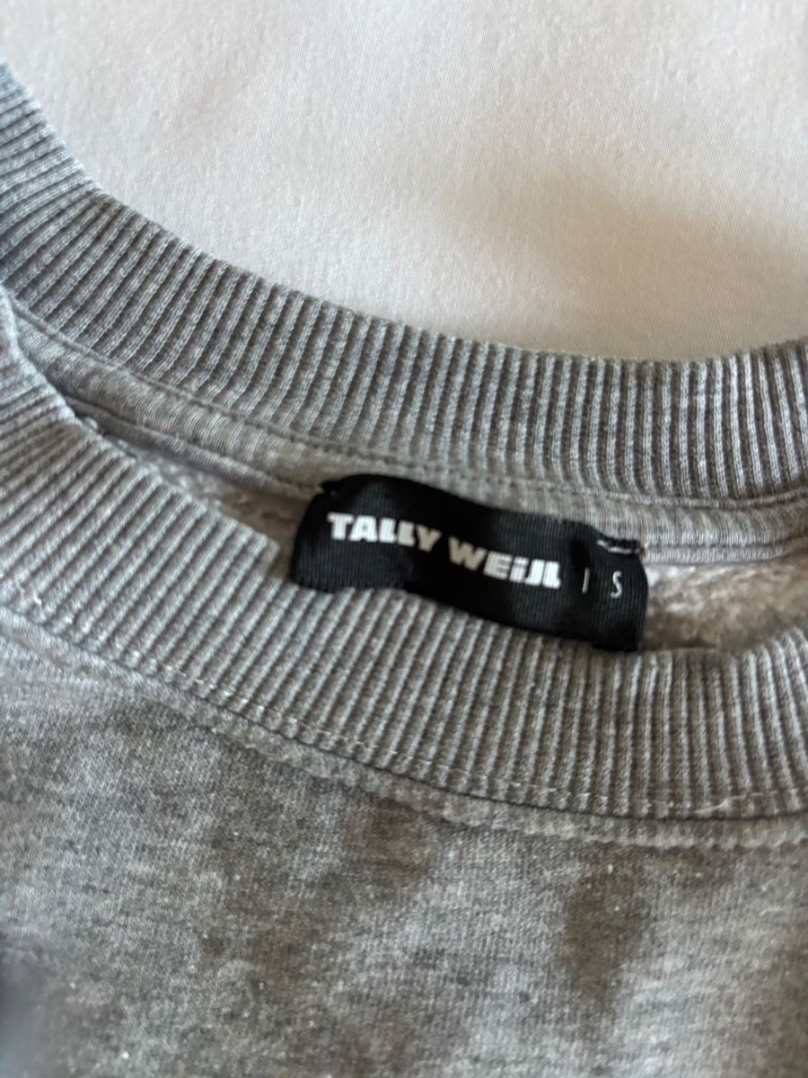 Pulls et sweat-shirts: Sweat-shirt Tally Wejil  – D'occasion à Vouvry par sha_rk5q 1