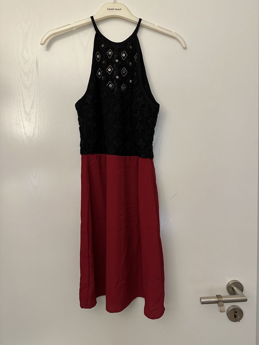 Vestiti: Robe rouge et noire – Nuovo (secondo la descrizione) da Lausanne venduto da Liinoa