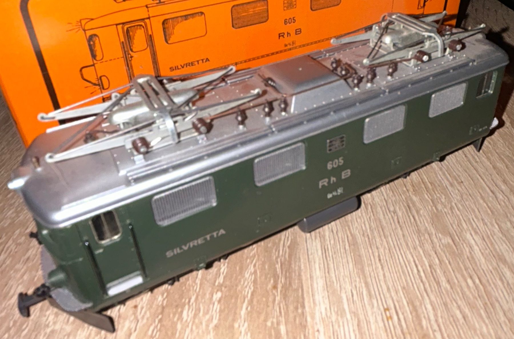 Bemo Modellini di ferrovie: H0m Bemo RhB Ge 4/4 I 605 in OVP – Usato da Belp venduto da AEMA-Modellbau 1