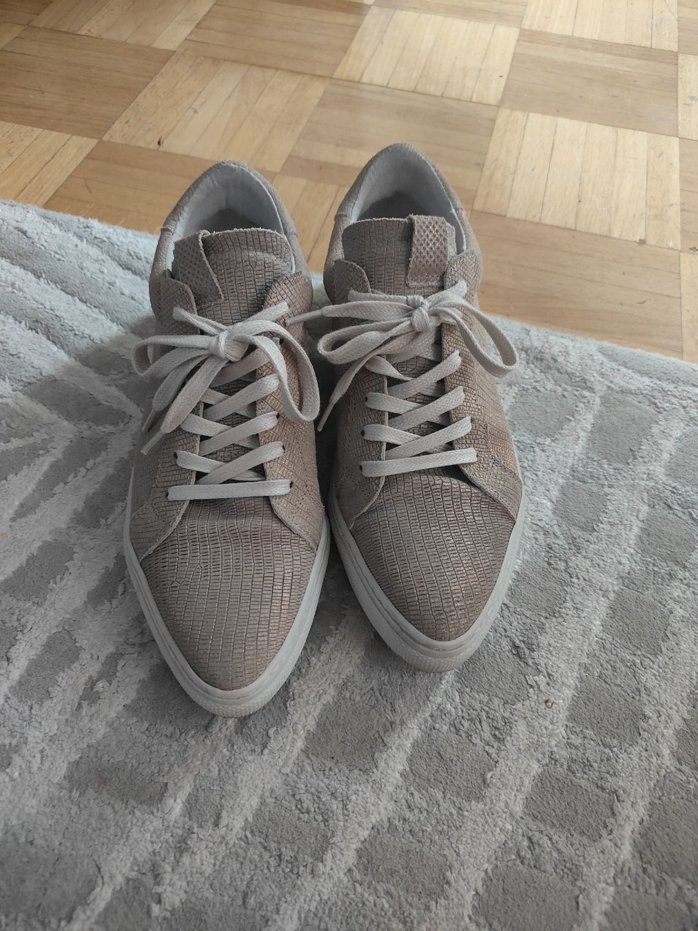 Scarpe da donna: Baskets SPM Cuir Texturé Style Croco, Taille 38, Vintage – Nuovo (secondo la descrizione) da Biel/Bienne venduto da Edi5Roli3 1