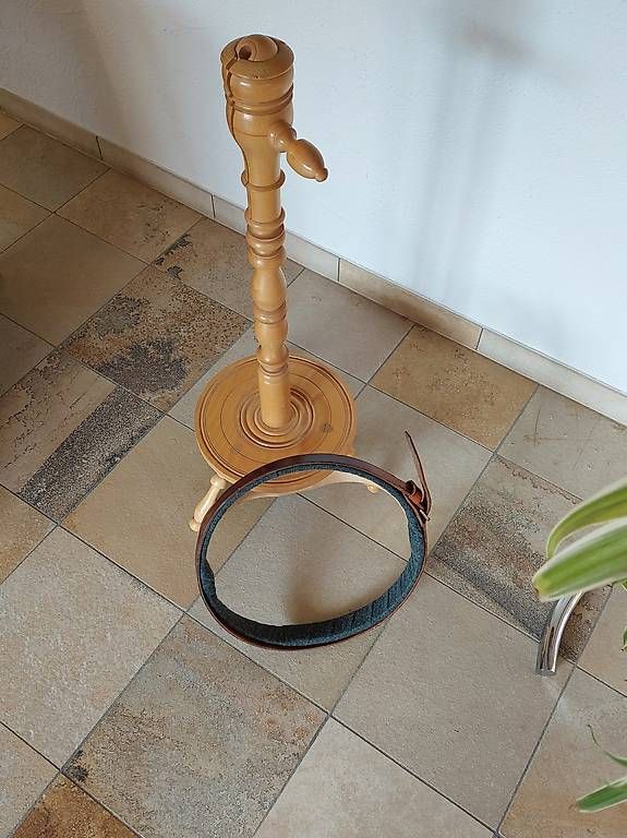Cerchi da ricamo: Appenzeller Stickrahmen – Usato da Schöftland venduto da joy27 3