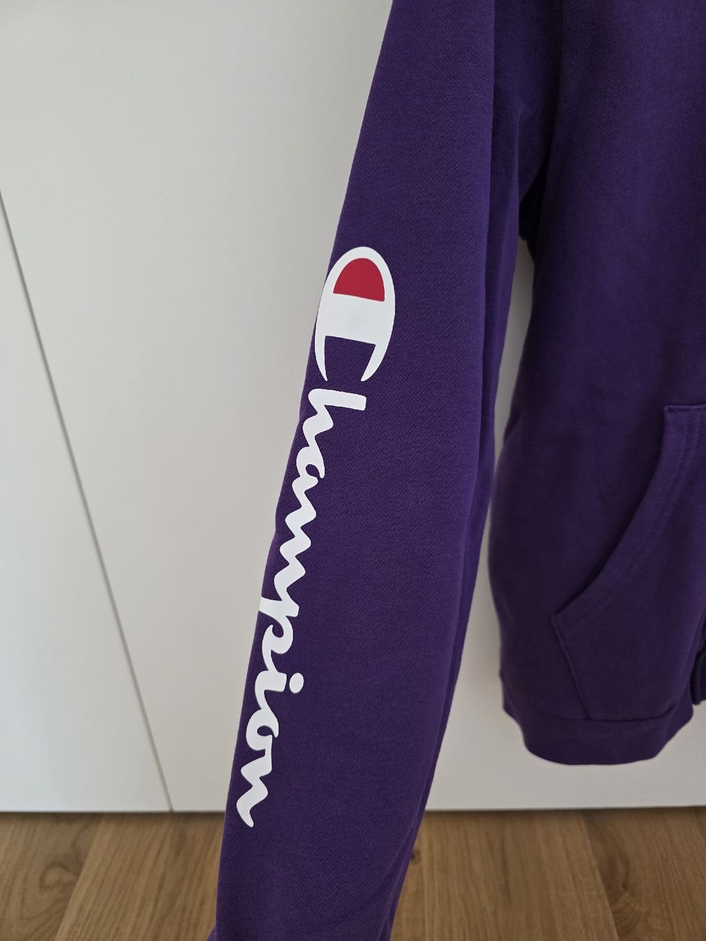 Champion Maglioni & Felpe: Kapuzen-Jäggli / Pulli, Champion, Gr. 150/155 – Usato da Lengnau AG venduto da Mefari 2