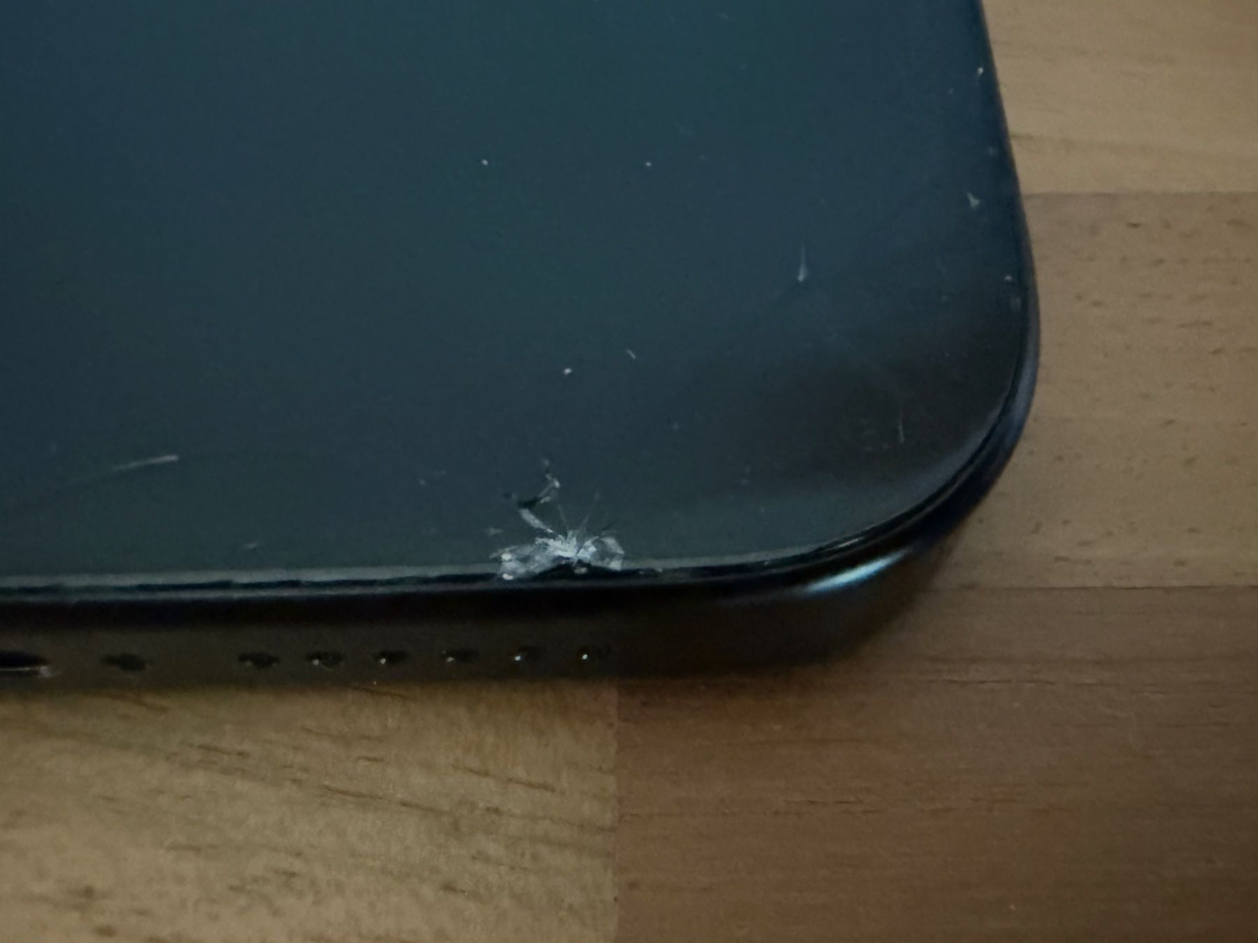 Apple Portables: iPhone 15 Pro Max Blue Titanium 256 GB – D'occasion à Belmont-sur-Lausanne par affecoco 7