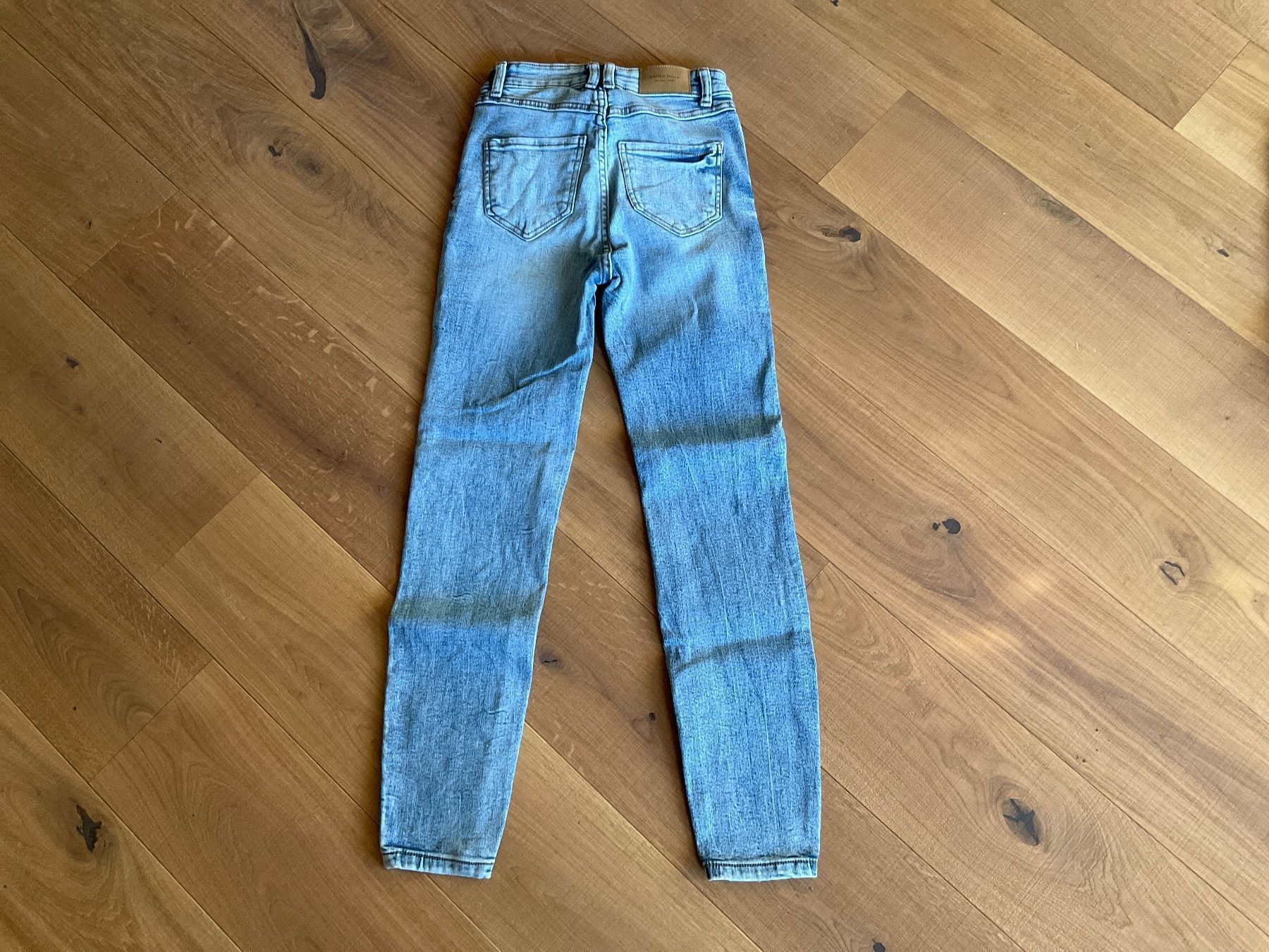 Hosen: 2x Jeans Gr. 25 (158) – Gebraucht aus Winterthur von aionila 2
